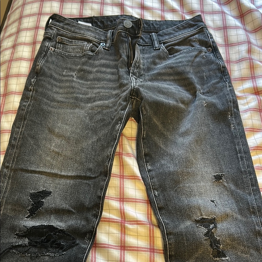 American Eagle Men's Distressed Black Jeans
